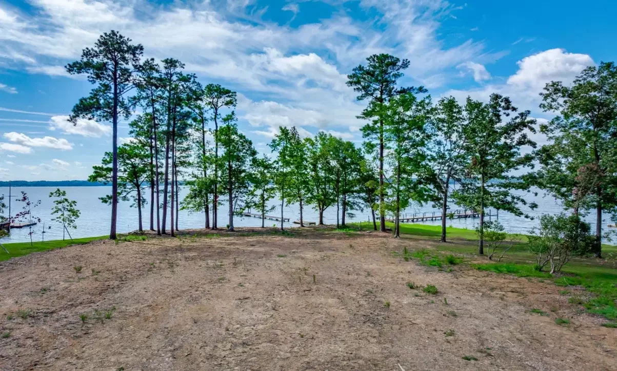 Luxury waterfront home. Property Video editing exposure balance control example for realestatevideoservices.com