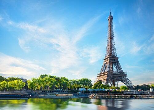 Paris, France real estate video editing services for luxury property listings in the Greater Paris region.